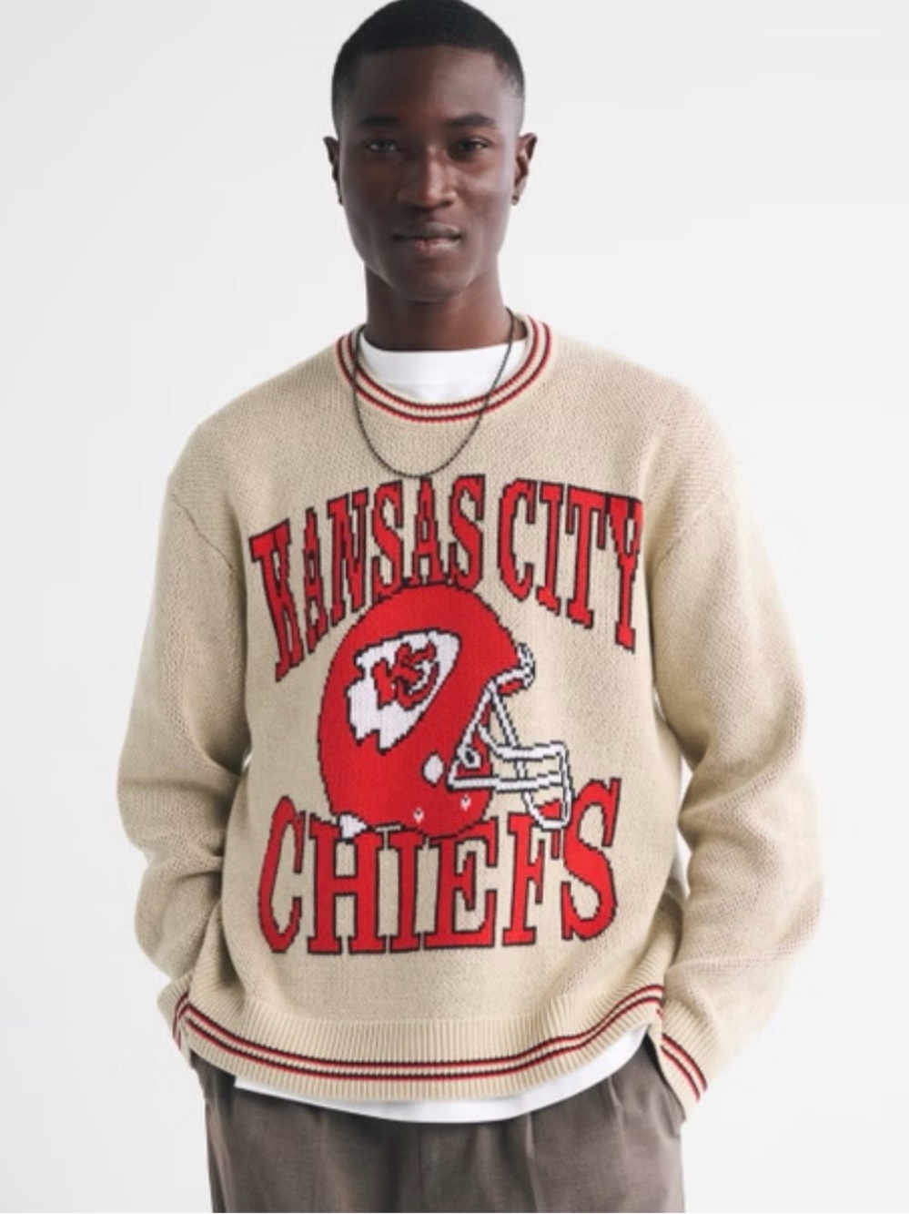 Abercrombie & Fitch Kansas City Chiefs Beige Knit Crewneck Sweater